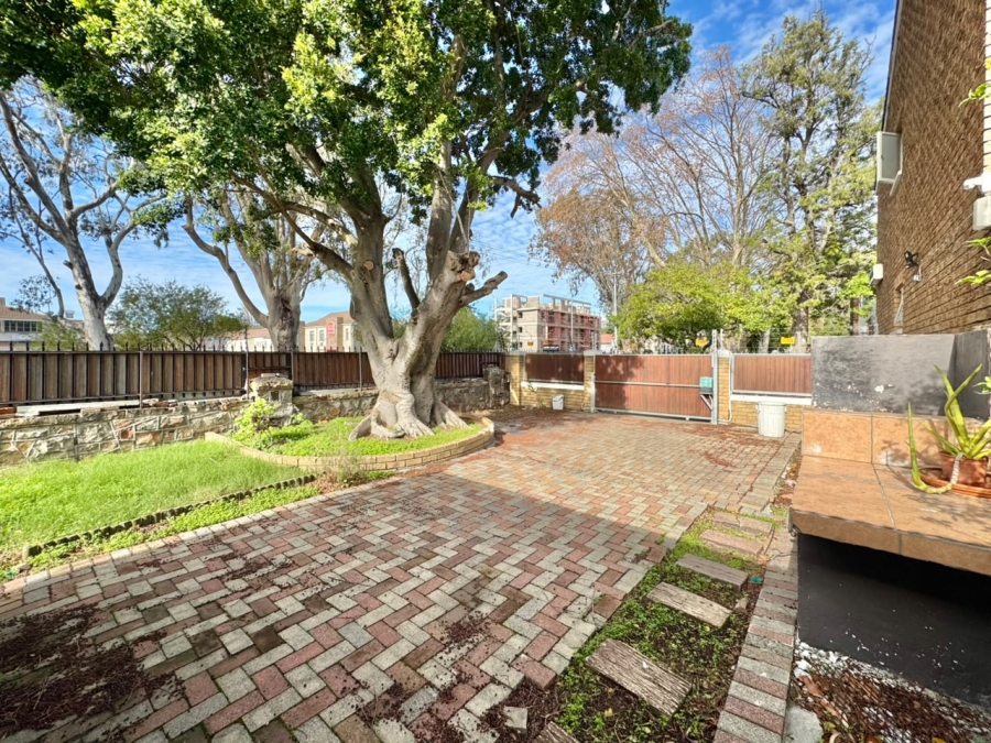 2 Bedroom Property for Sale in Kenilworth Western Cape